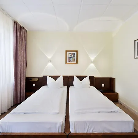 Schumacher 3* Düsseldorf