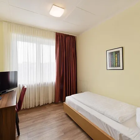 Schumacher Hotel